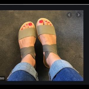 Sorel Ella sandal- Gray- Women’s size 7.5